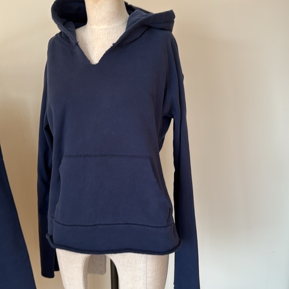 Frank & Eileen Navy Hoodie Sweatshirt Melanie
& Catherine Sweatpants Size L/S - Picture 2 of 7